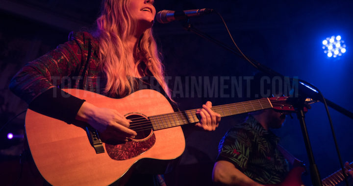 YouTube Sensation Megan Davies kicks off her UK tour at the Deaf Institute
