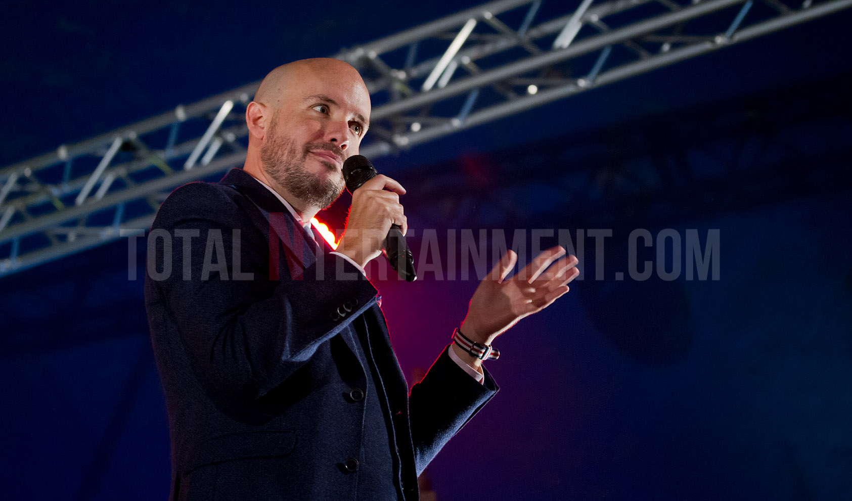 Tom Allen, Leeds festival, Jo Forrest, review, TotalNtertainment, Leeds