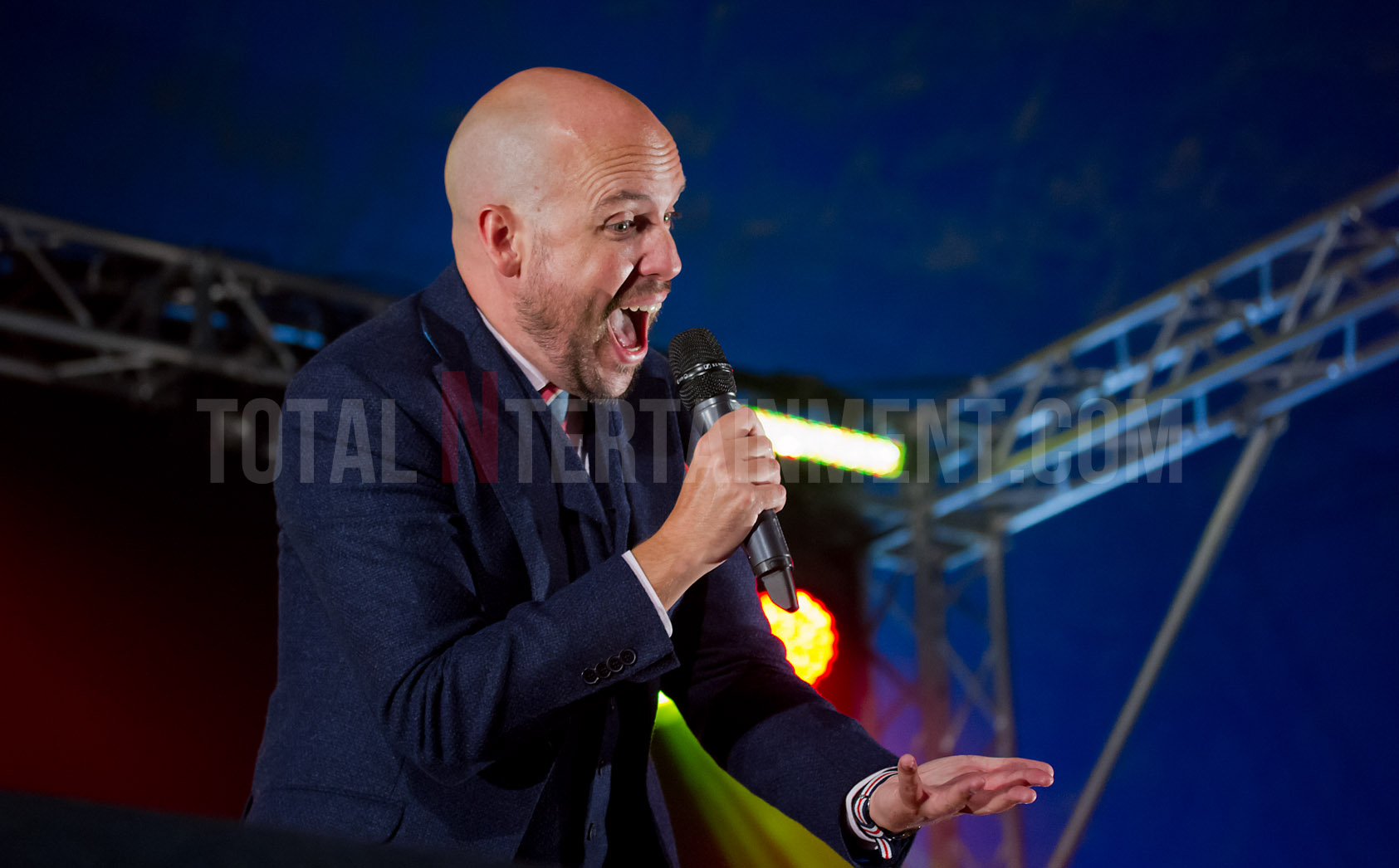 Tom Allen, Leeds festival, Jo Forrest, review, TotalNtertainment, Leeds