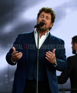 Michael Ball, Lytham, Music, TotalNtertainment, Stephen Farrell, Review, Hollywood Proms