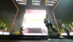 The 1975, First Direct Arena, Leeds, TotalNtertainment, Music, Review, Stephen Farrell