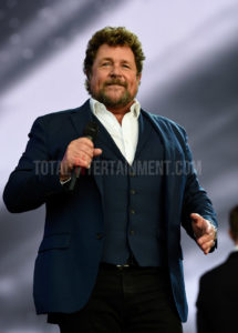 Michael Ball, Lytham, Music, TotalNtertainment, Stephen Farrell, Review, Hollywood Proms