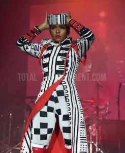 Janelle Monae, Manchester TotalNtertainment, Review, Stephen Farrell