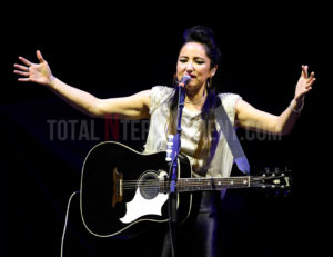 KT Tunstall, Manchester, Stephen Farrell, Music, Review, TotalNtertainment