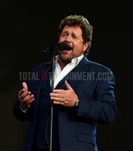 Michael Ball, Lytham, Music, TotalNtertainment, Stephen Farrell, Review, Hollywood Proms