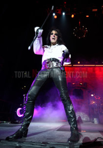 Alice Cooper, Manchester, Tour, Music, review, TotalNtertainment, Stephen Farrell