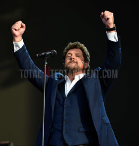 Michael Ball, Lytham, Music, TotalNtertainment, Stephen Farrell, Review, Hollywood Proms