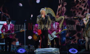 Rod Stewart, Bolton, Review, TotalNtertainment, Music, Stephen farrell