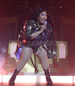 Lizzo, Manchester, Victoria Warehouse, TotalNtertainment, Stephen farrell, Review, Music