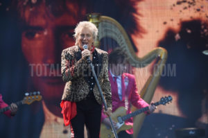 Rod Stewart, Bolton, Review, TotalNtertainment, Music, Stephen farrell