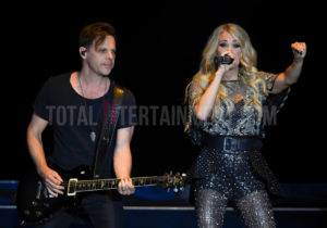 Carrie Underwood, Music, review, TotalNtertainment, Manchester, Stephen Farrell