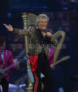 Rod Stewart, Bolton, Review, TotalNtertainment, Music, Stephen farrell