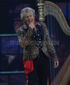 Rod Stewart, Bolton, Review, TotalNtertainment, Music, Stephen farrell