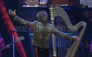 Rod Stewart, Bolton, Review, TotalNtertainment, Music, Stephen farrell