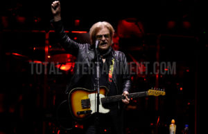 Daryl Hall, John Oates, Manchester, TotalNtertainment, Music, Review, Stephen Farrell