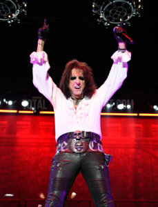 Alice Cooper, Manchester, Tour, Music, review, TotalNtertainment, Stephen Farrell