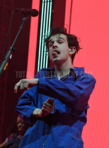 The 1975, Manchester Arena, Stephen Farrell, TotalNtertainment, Review