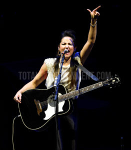 KT Tunstall, Manchester, Stephen Farrell, Music, Review, TotalNtertainment