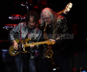 Daryl Hall, John Oates, Manchester, TotalNtertainment, Music, Review, Stephen Farrell