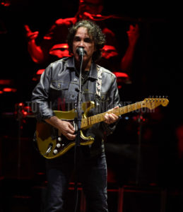 Daryl Hall, John Oates, Manchester, TotalNtertainment, Music, Review, Stephen Farrell