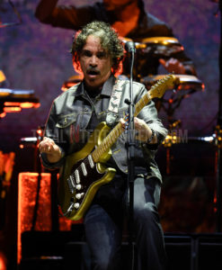 Daryl Hall, John Oates, Manchester, TotalNtertainment, Music, Review, Stephen Farrell