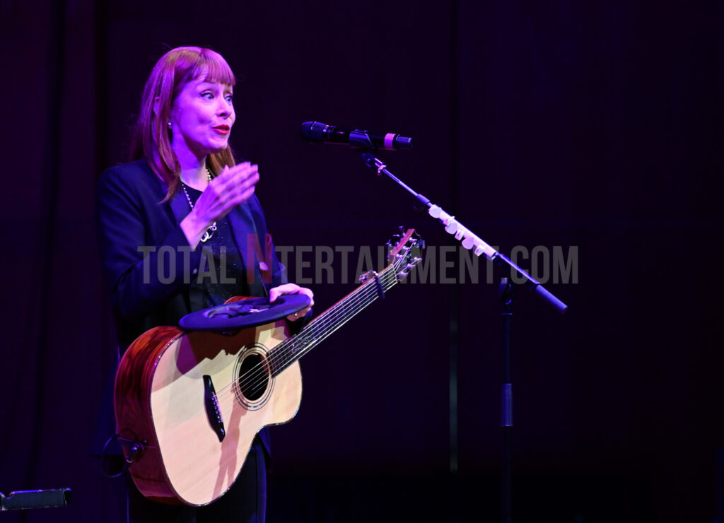 Live Event, Music, Stephen Farrell, Totalntertainment, Suzanne Vega, Music Photography, Manchester