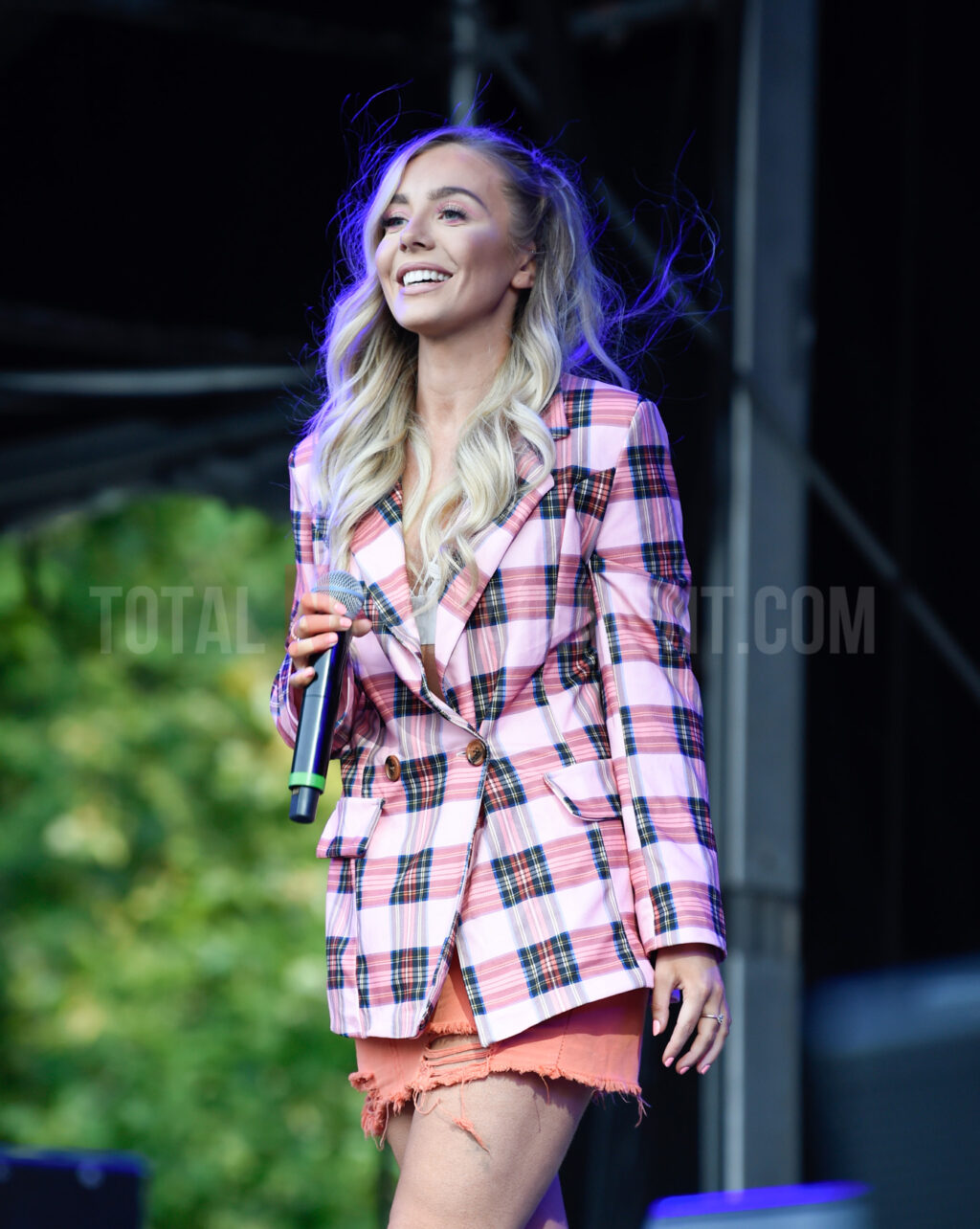 Samantha Harvey, Wonderhall festival, Music News, Live Event, Stephen Farrell, TotalNtertainment, Review