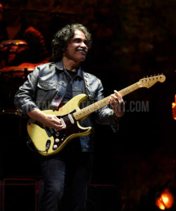 Daryl Hall, John Oates, Manchester, TotalNtertainment, Music, Review, Stephen Farrell