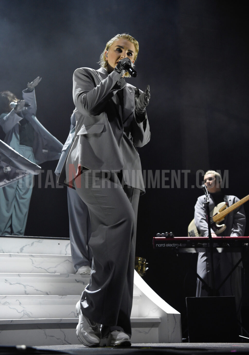 Live Event, Music, Stephen Farrell, Totalntertainment, Self Esteem, Manchester, Albert Hall