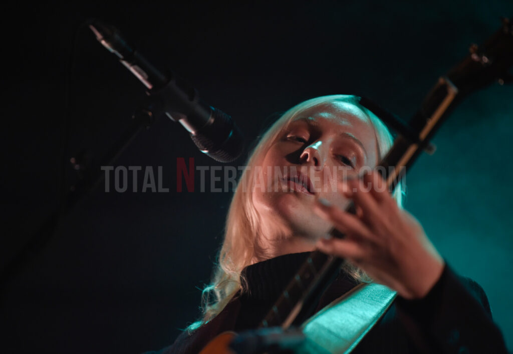 Laura Marling, Music, Live Event, Albert Hall, Manchester, Stephen Farrell, TotalNtertainment