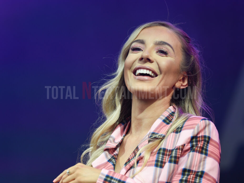 Samantha Harvey, Wonderhall festival, Music News, Live Event, Stephen Farrell, TotalNtertainment, Review