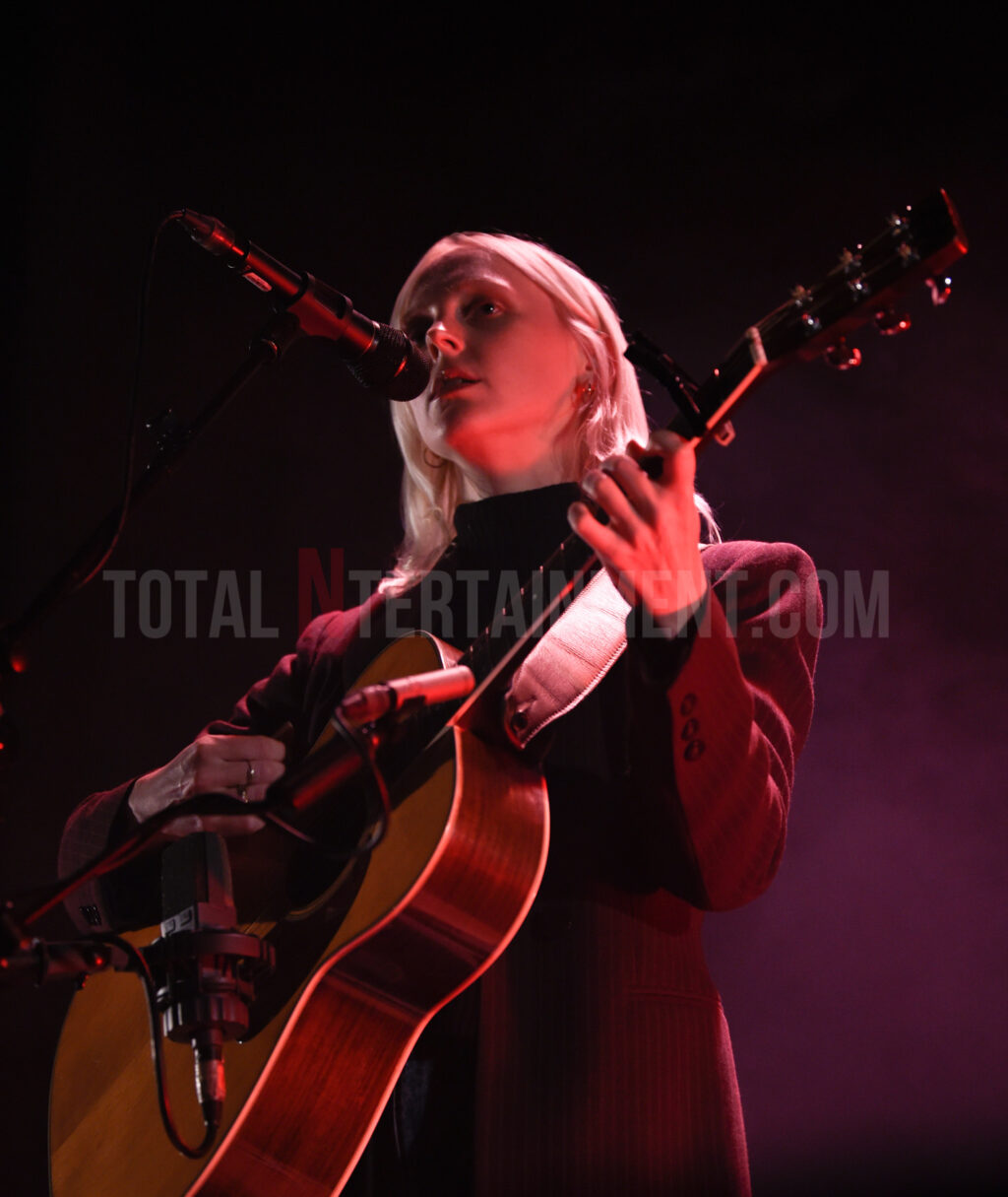 Laura Marling, Music, Live Event, Albert Hall, Manchester, Stephen Farrell, TotalNtertainment