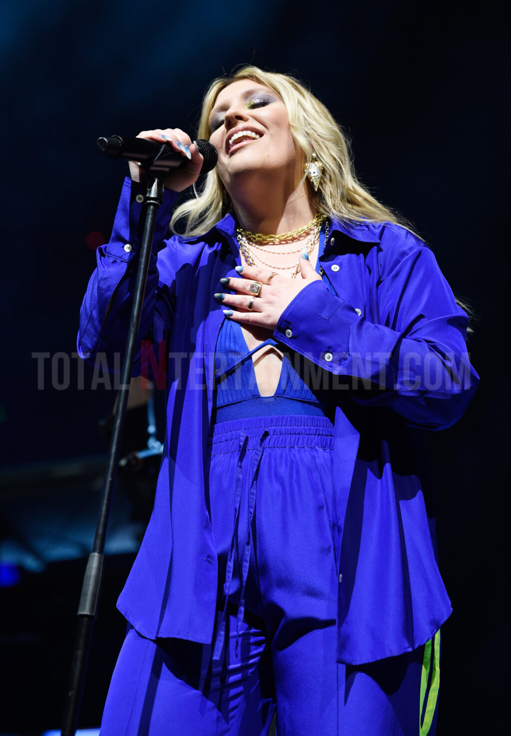 Ella Henderson, Music, Live Event, TotalNtertainment, Stephen Farrell, Manchester