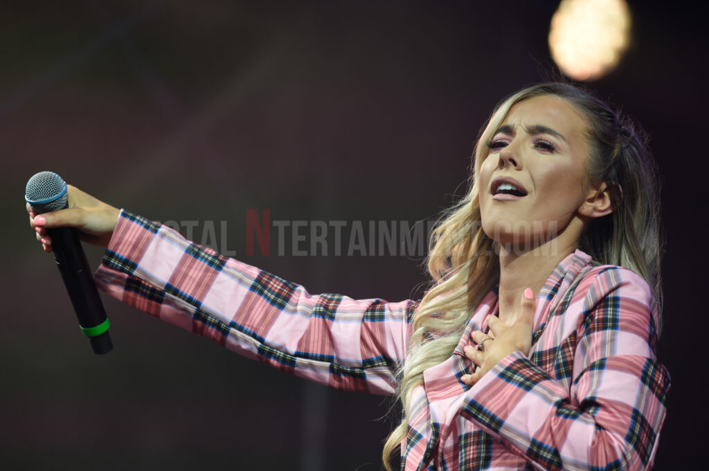 Samantha Harvey, Wonderhall festival, Music News, Live Event, Stephen Farrell, TotalNtertainment, Review