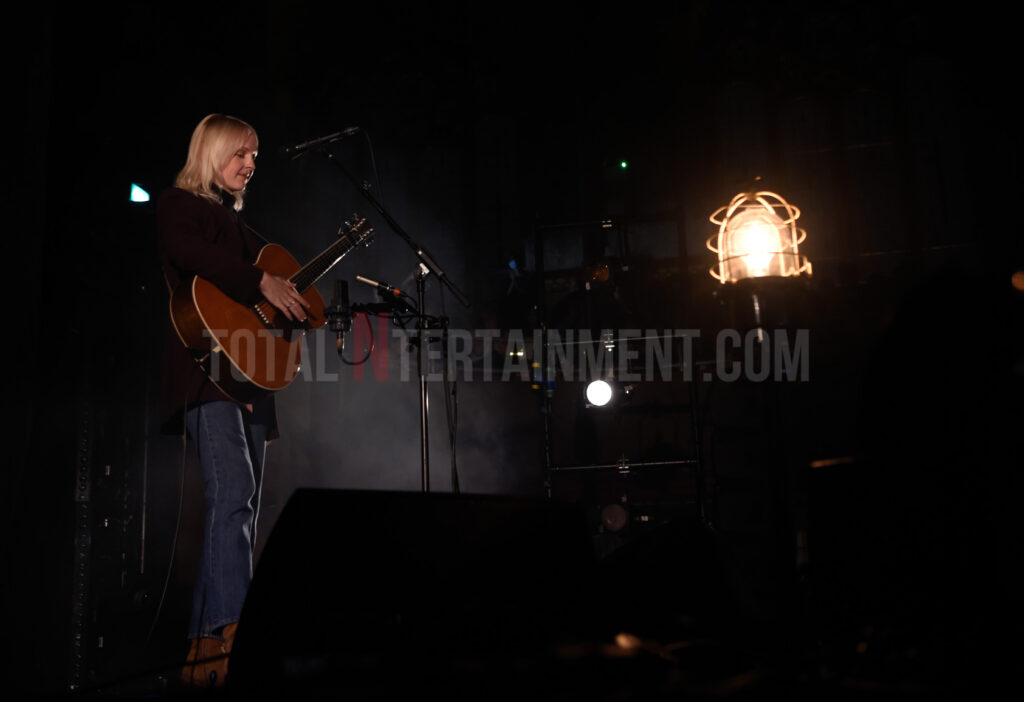 Laura Marling, Music, Live Event, Albert Hall, Manchester, Stephen Farrell, TotalNtertainment