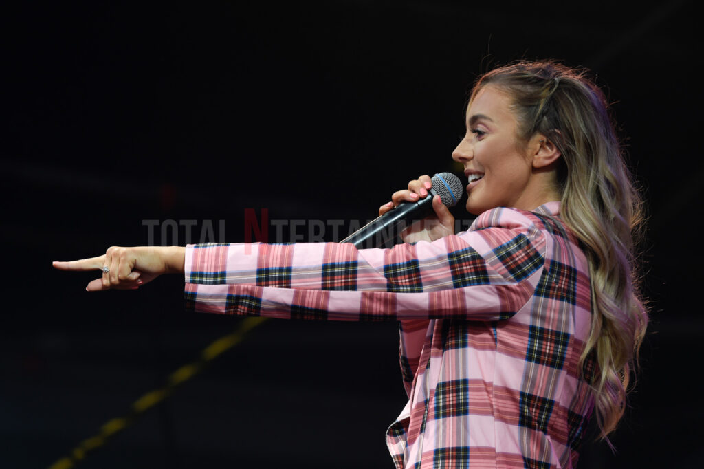 Samantha Harvey, Wonderhall festival, Music News, Live Event, Stephen Farrell, TotalNtertainment, Review