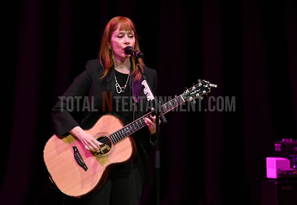 Live Event, Music, Stephen Farrell, Totalntertainment, Suzanne Vega, Music Photography, Manchester