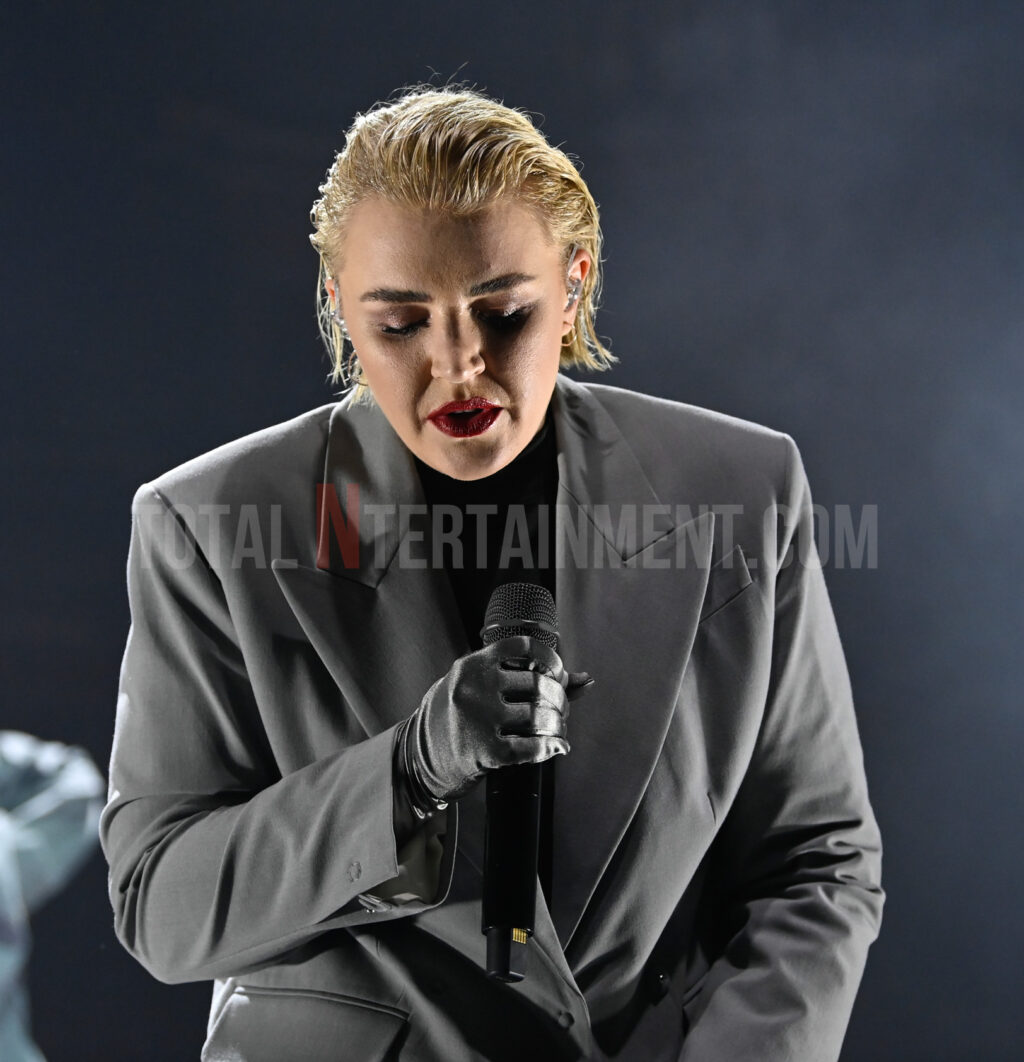 Live Event, Music, Stephen Farrell, Totalntertainment, Self Esteem, Manchester, Albert Hall