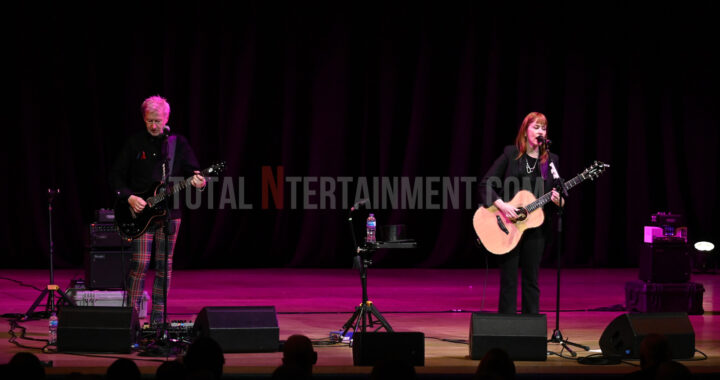 Suzanne Vega live in Manchester Review