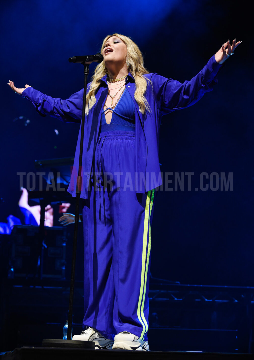 Ella Henderson, Music, Live Event, TotalNtertainment, Stephen Farrell, Manchester