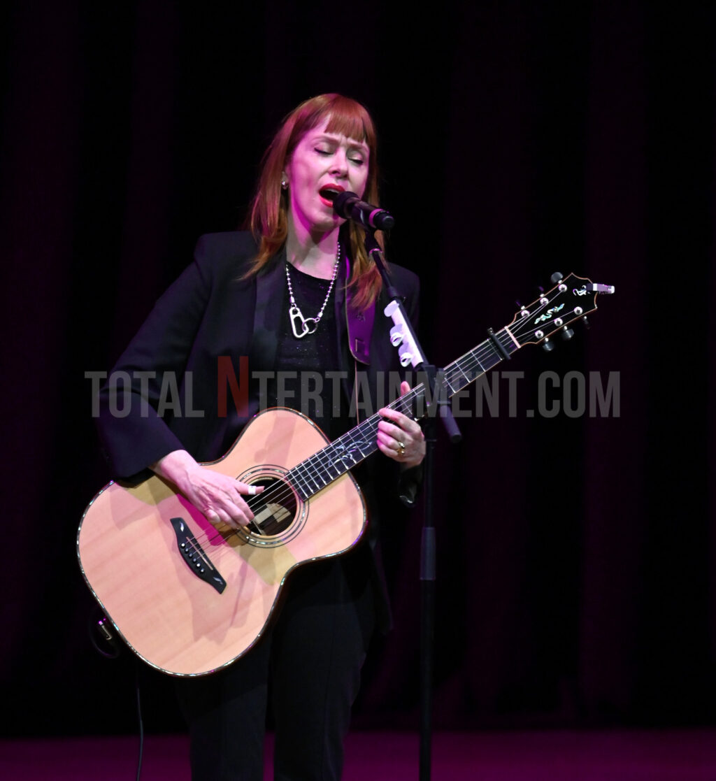 Live Event, Music, Stephen Farrell, Totalntertainment, Suzanne Vega, Music Photography, Manchester