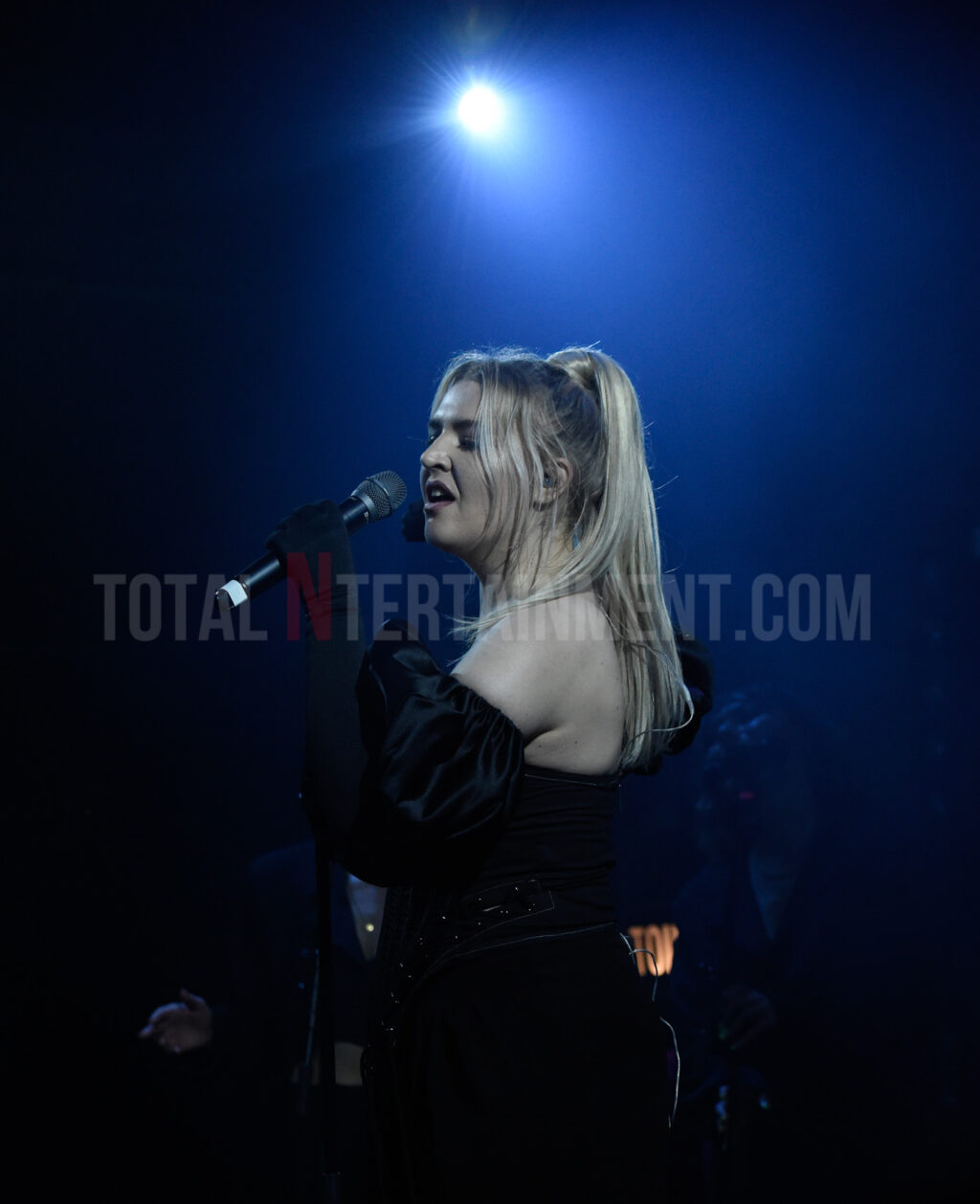 Self Esteem, Manchester, Gorilla, Stephen Farrell, TotalNtertainment, Music, Live Event