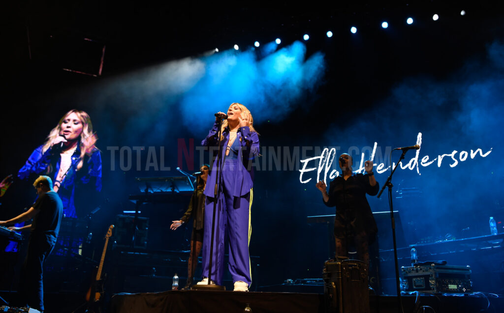 Ella Henderson, Music, Live Event, TotalNtertainment, Stephen Farrell, Manchester