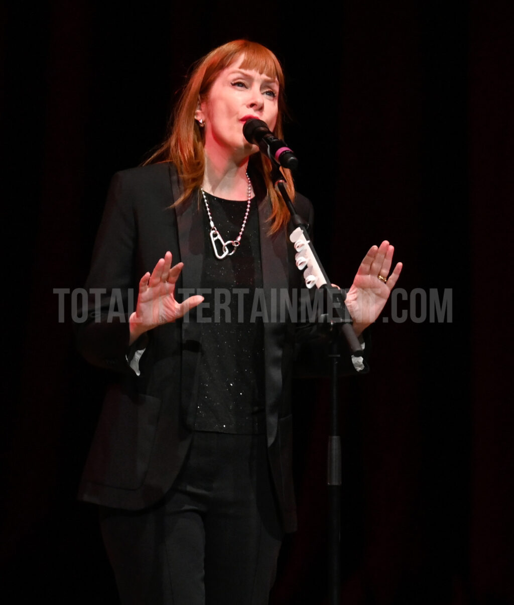 Live Event, Music, Stephen Farrell, Totalntertainment, Suzanne Vega, Music Photography, Manchester