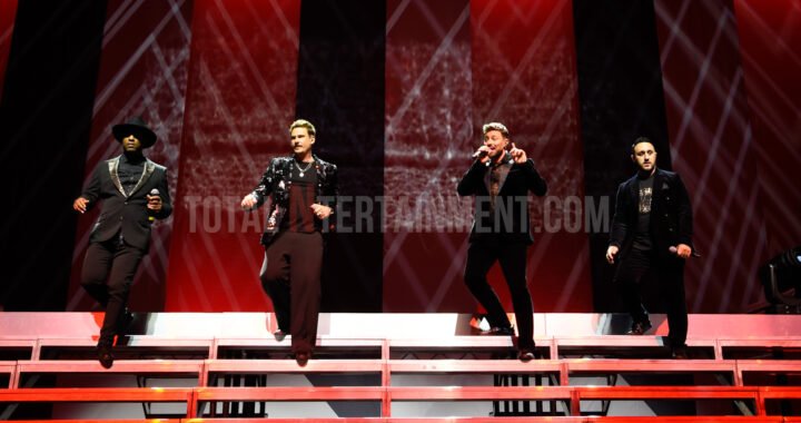 Blue performing live at Manchester Arena