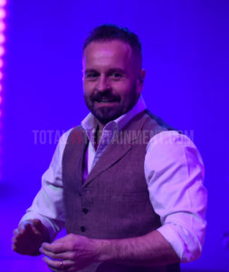 Alfie Boe, Manchester, Stephen Farrell, TotalNtertainment, Review, 