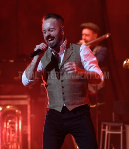 Alfie Boe, Manchester, Stephen Farrell, TotalNtertainment, Review, 