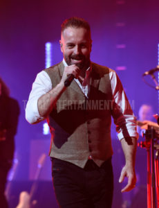 Alfie Boe, Manchester, Stephen Farrell, TotalNtertainment, Review, 