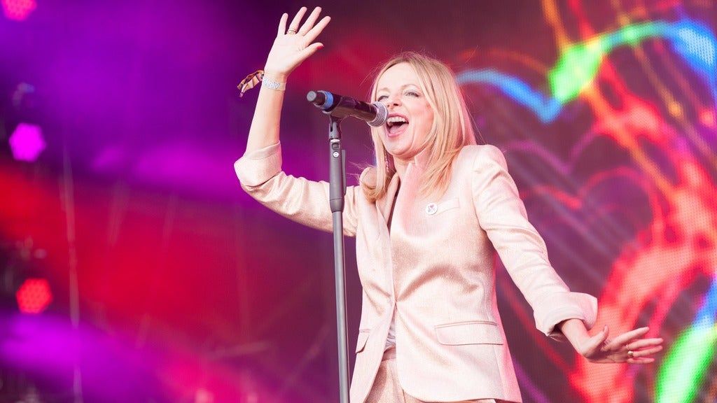 Altered Images, Music News, Tour News, Manchester Show, TotalNtertainment