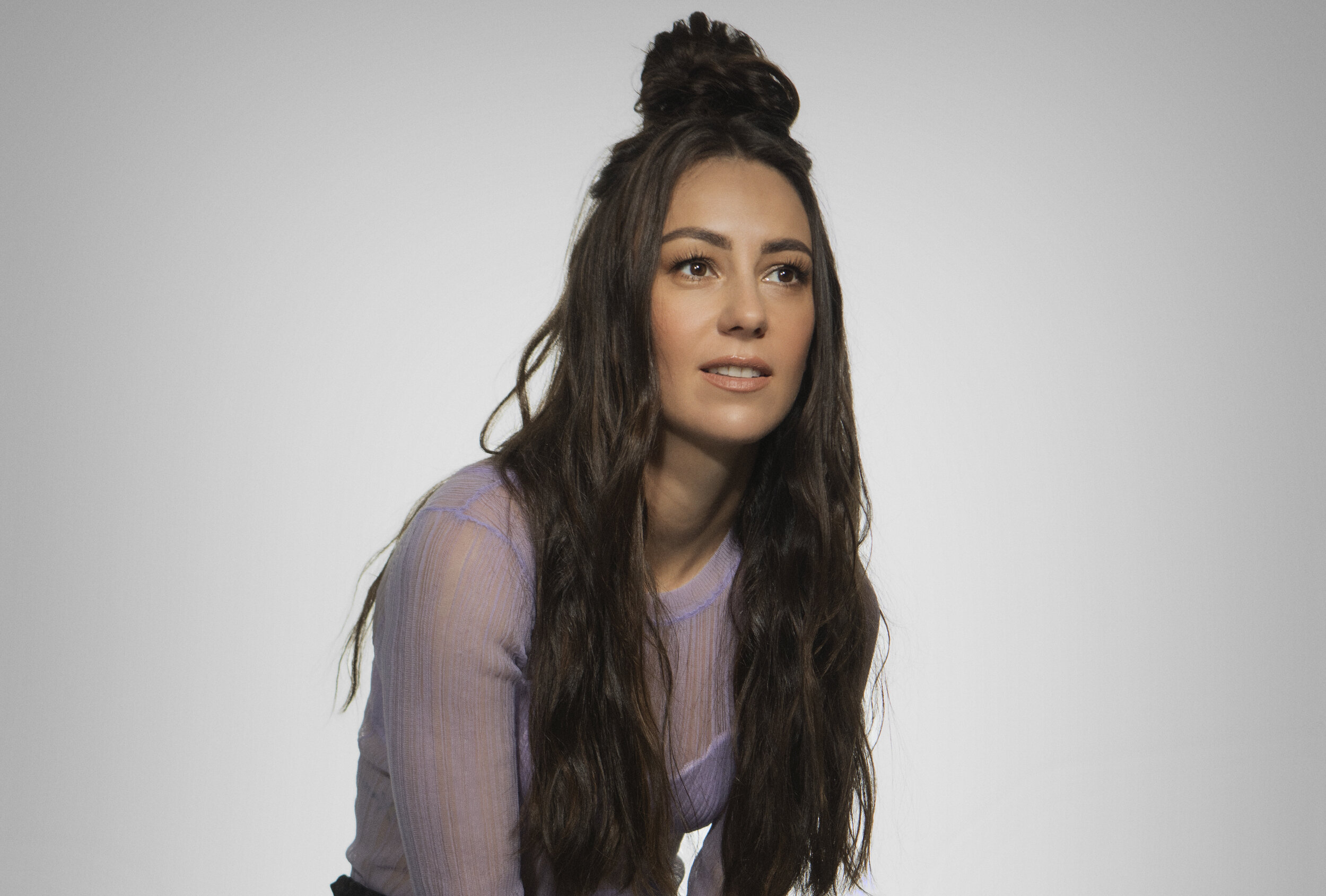 Amy Shark releases new track 'Amy Shark' TotalNtertainment